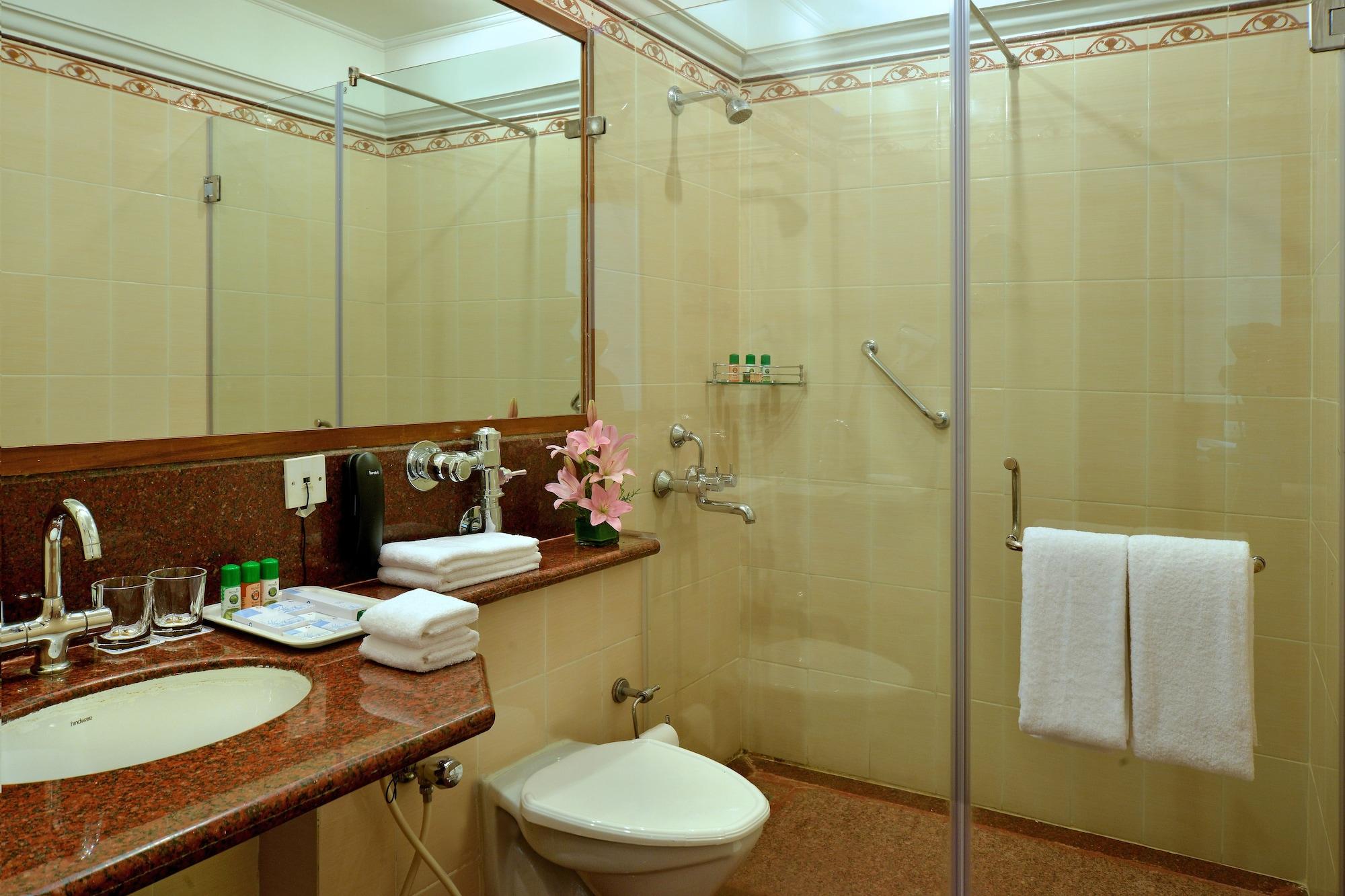 J P Cordial Hotell Bangalore Exteriör bild