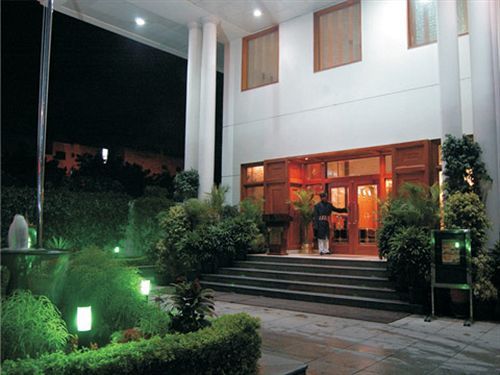 J P Cordial Hotell Bangalore Exteriör bild